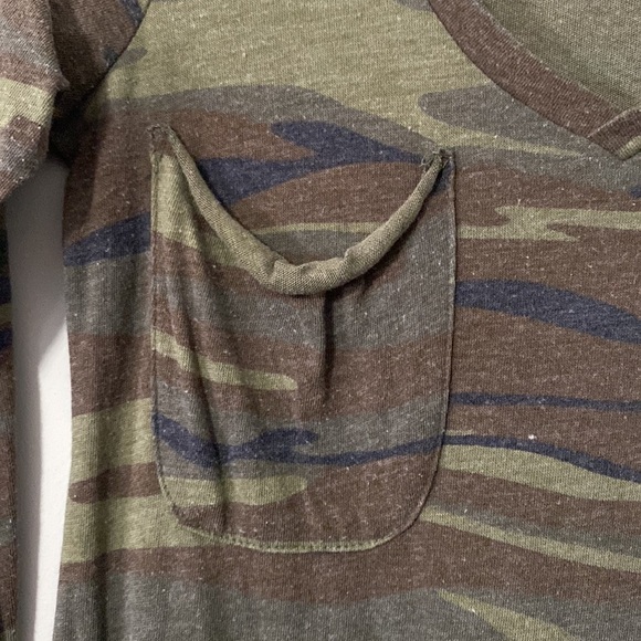 Camo long sleeve top - Picture 3 of 4